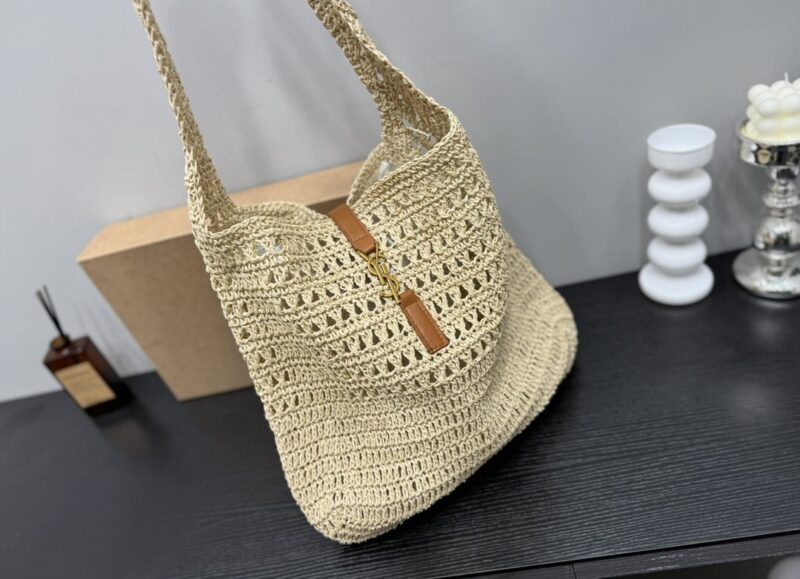 saint laurent le 5 a 7 in raffia crochet and smooth leather beige 32cm 690941gaaar2080 nltxp.jpg