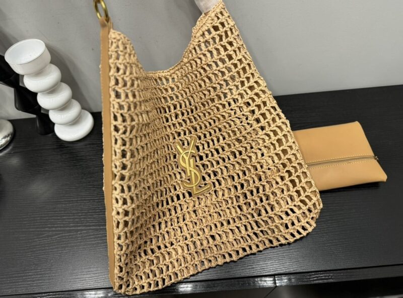 saint laurent oxalis in raffia crochet and leather naturel 41cm 773984gaaeb9718 ft4vt.jpg