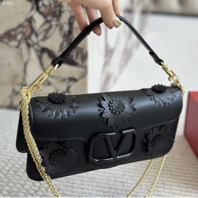 valentino garavani loco flower applique shoulder bag black 26cm ehzpg.jpg