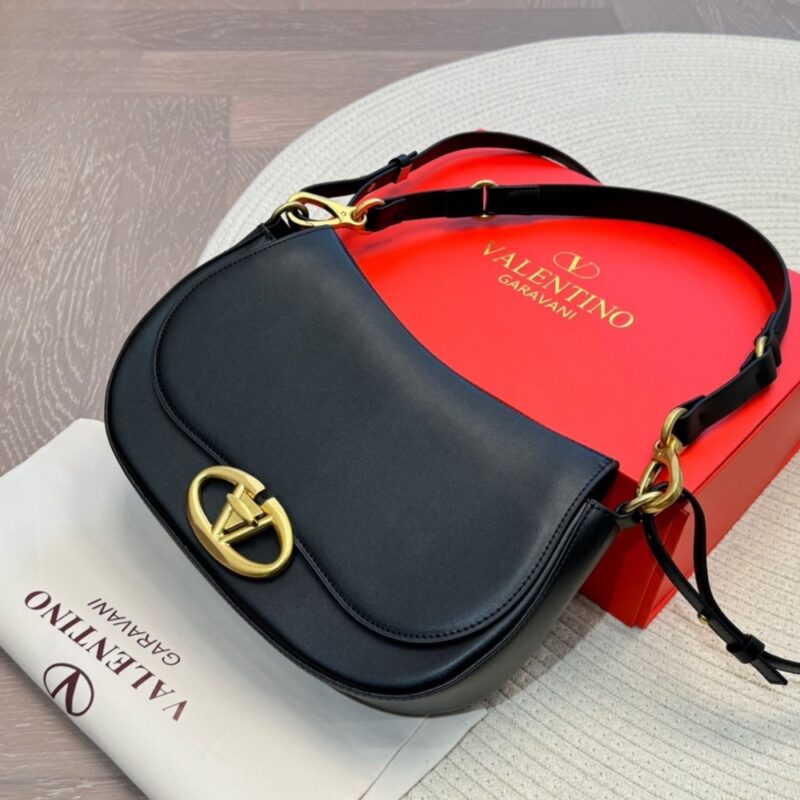 valentino garavani ohval shoulder bag black 28cm 5w2b0n88cvc 0no pthnt.jpg