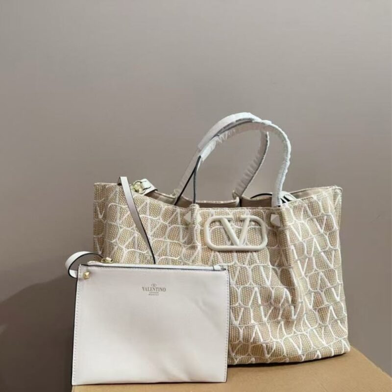 valentino garavani vlogo embroidered raffia tote beige 35cm vvs3c.jpg