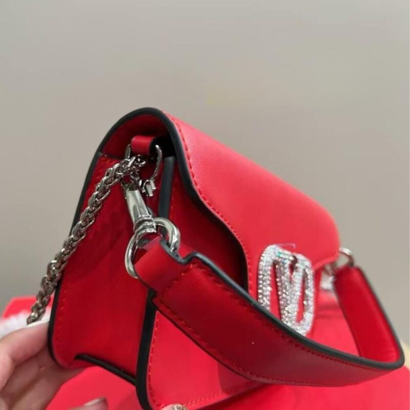 valentino loc small shoulder bag in red vda83.jpg